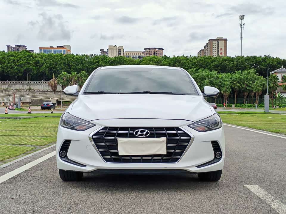 Hyundai Lead