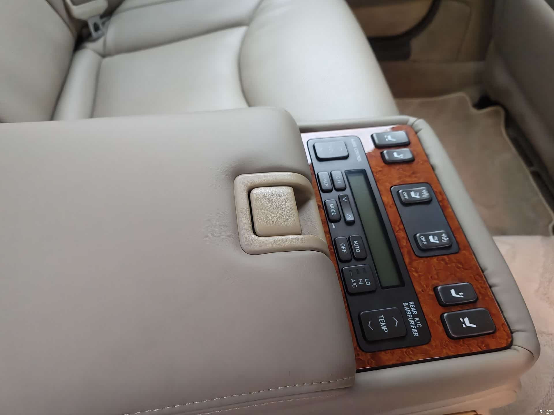 Lexus LS, 2005 25