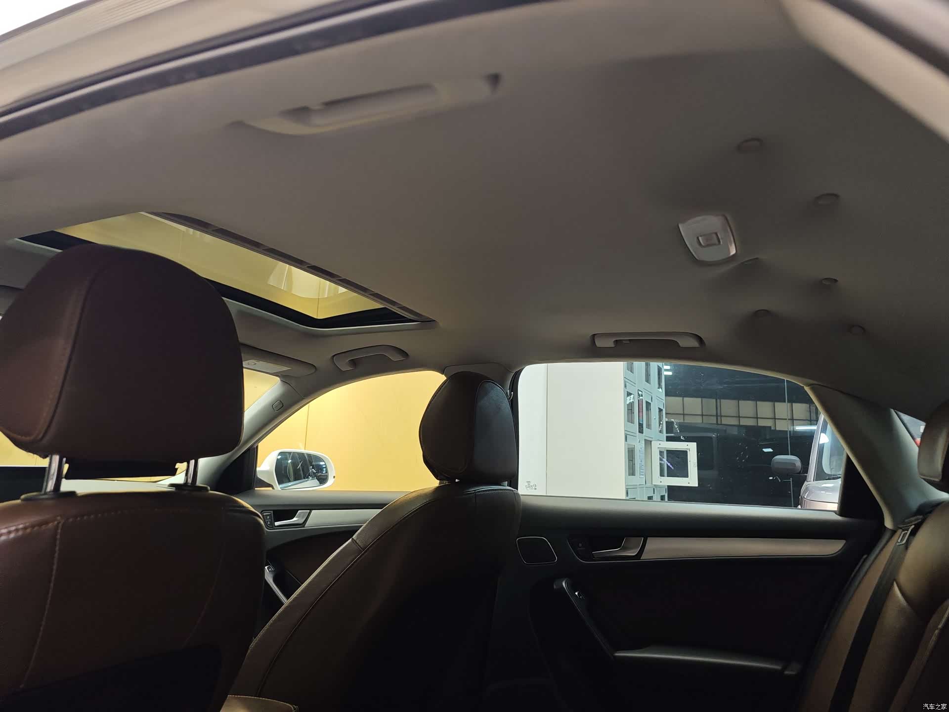 Audi A4L, 2014 23