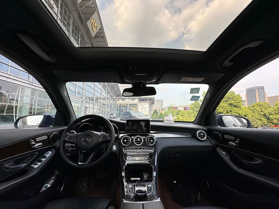 Mercedes-Benz GLC Mercedes-Benz GLC
