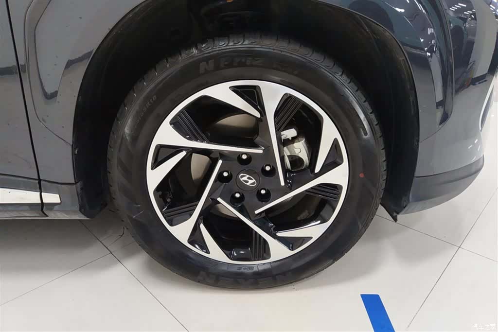 Hyundai Custo, 2024 6