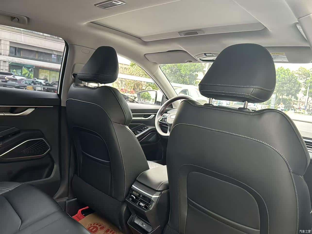 Geely Emgrand, 2021 13