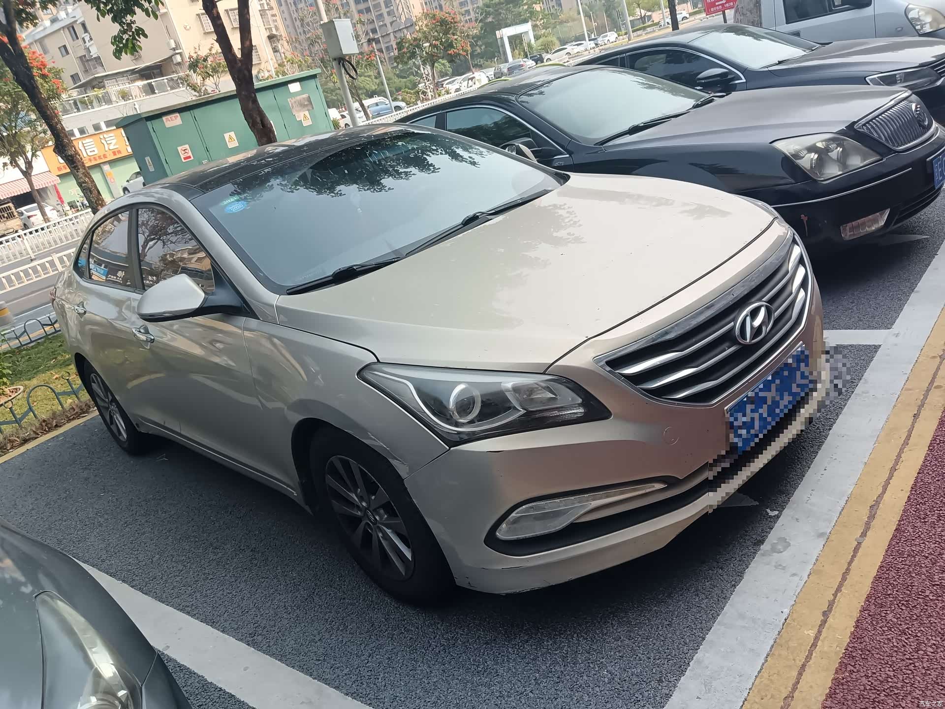 Hyundai GLS, 2015 4