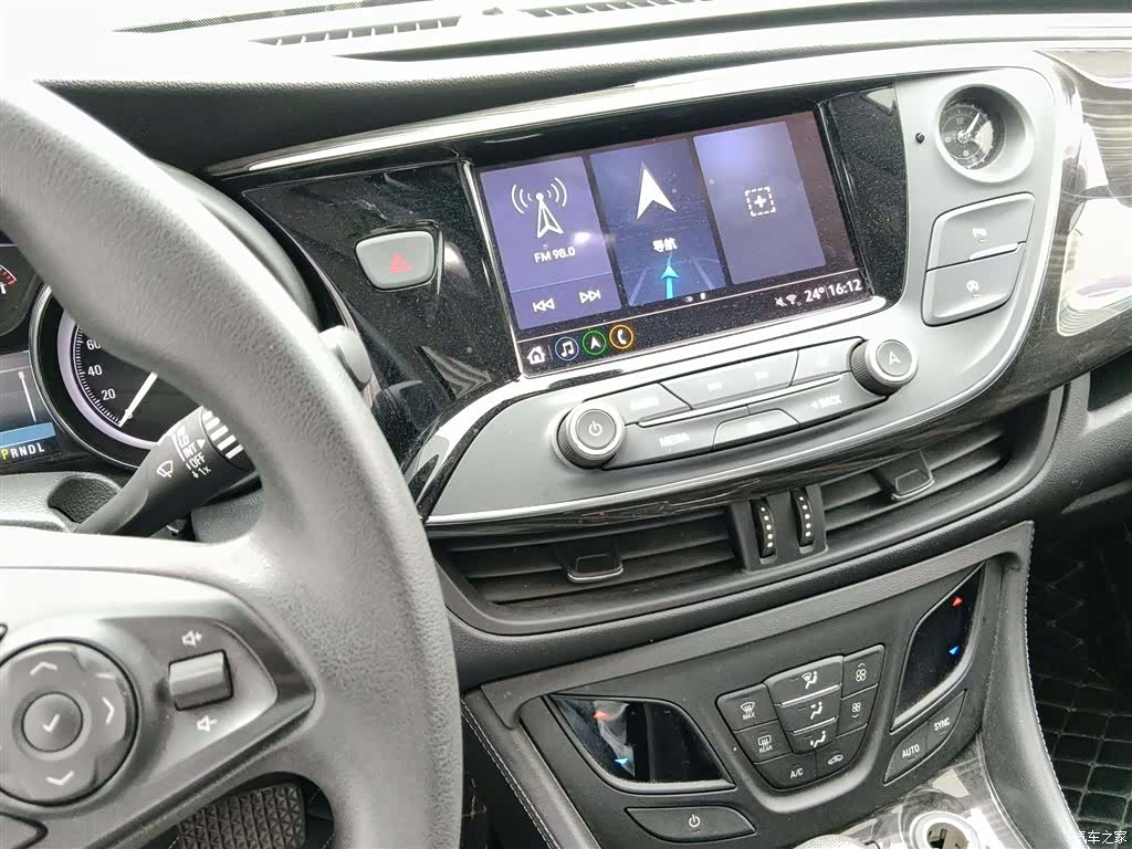 Buick Envision Plus, 2021 13