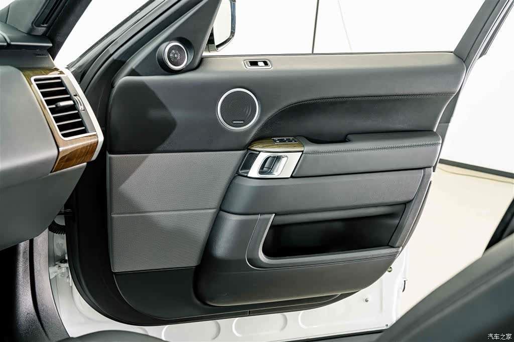 Land Rover Range Rover, 2018 15
