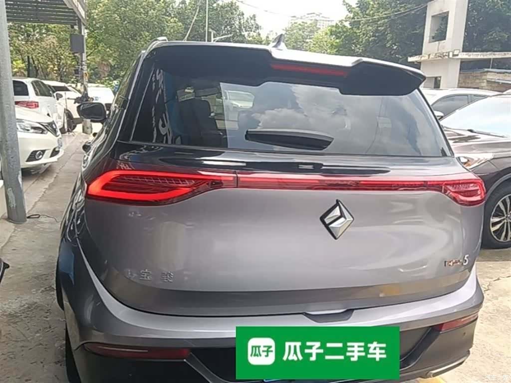 Wuling RS-5, 2019 6
