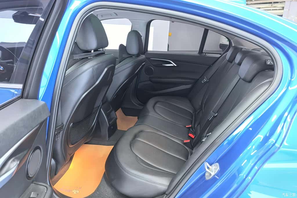 BMW 1 Series, 2018 11