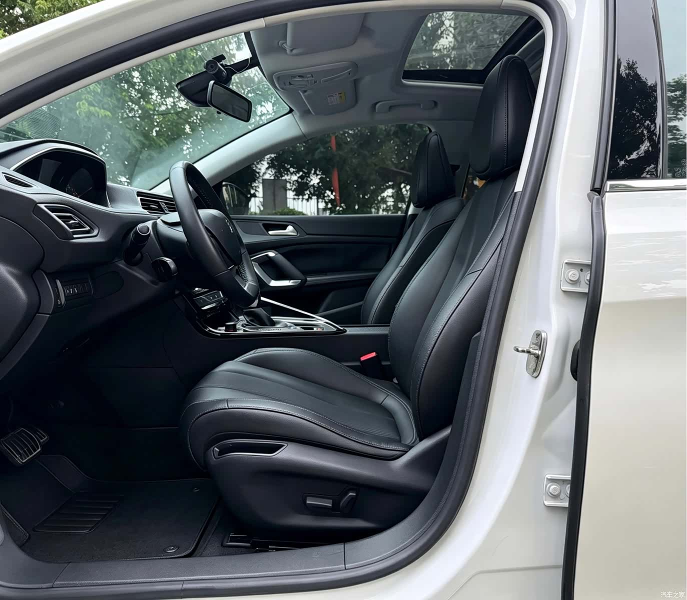 Peugeot 308, 2018 13