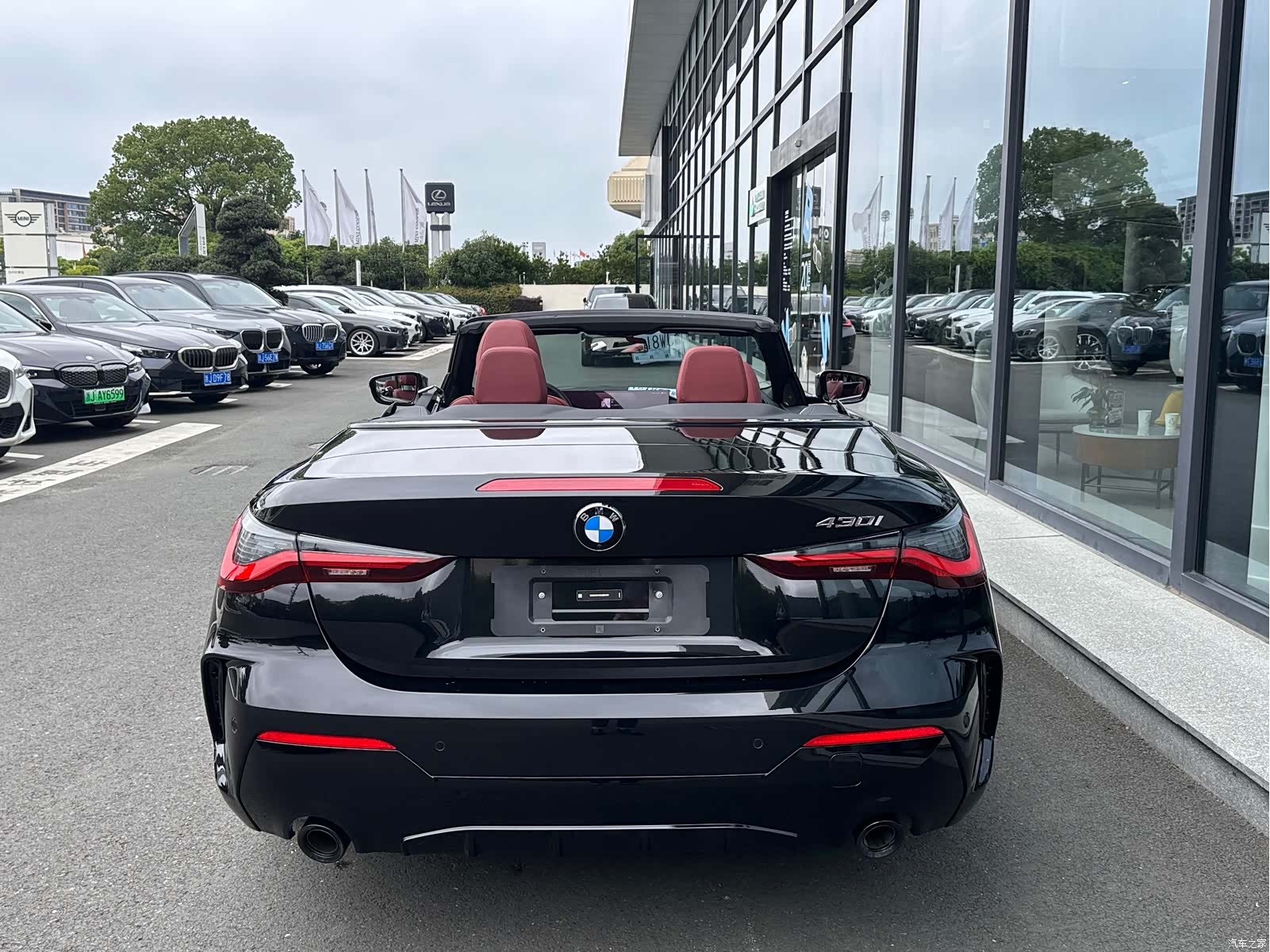 BMW 4 Series, 2025 10