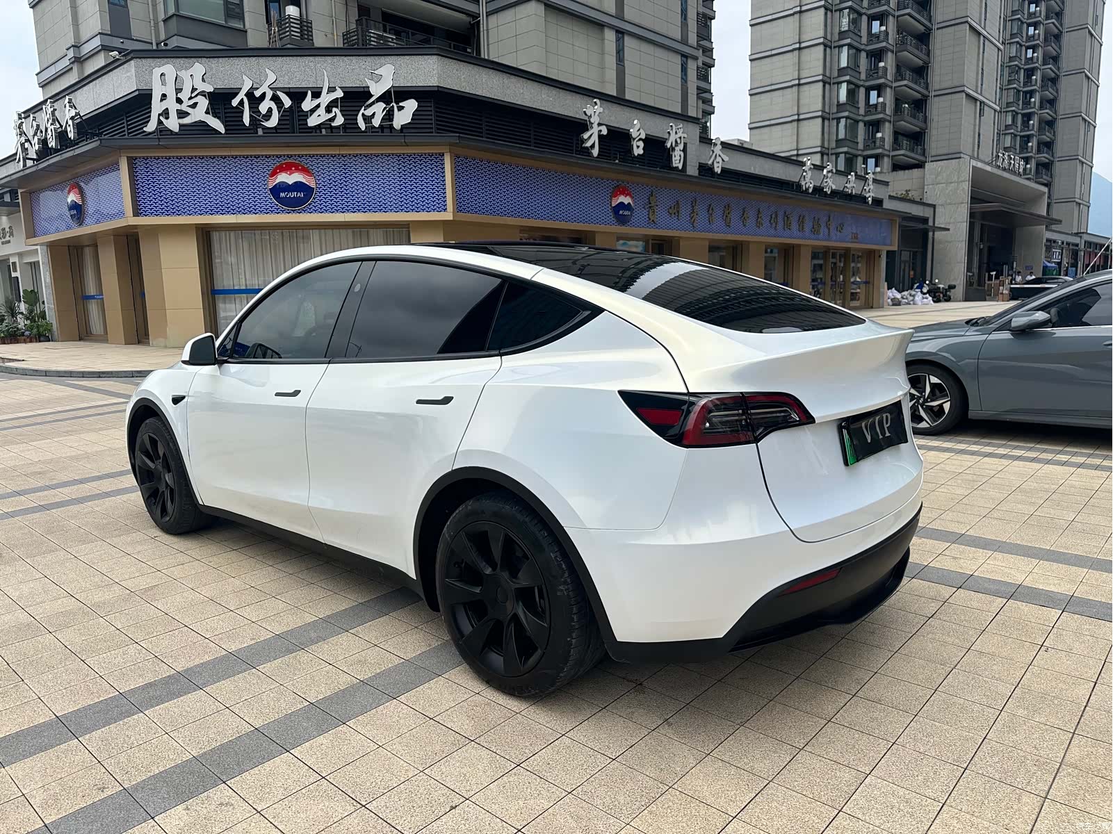 Tesla Model Y, 2024 11