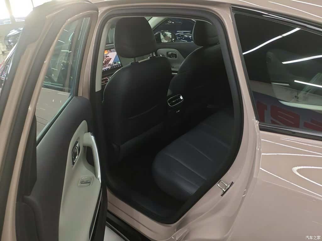 Leapmotor B01, 2026 9