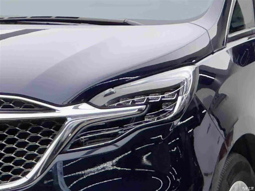 Buick GL8, 2020 3