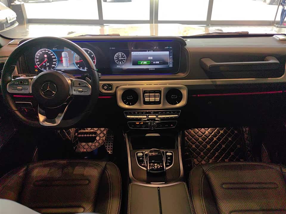 Mercedes-Benz G-class