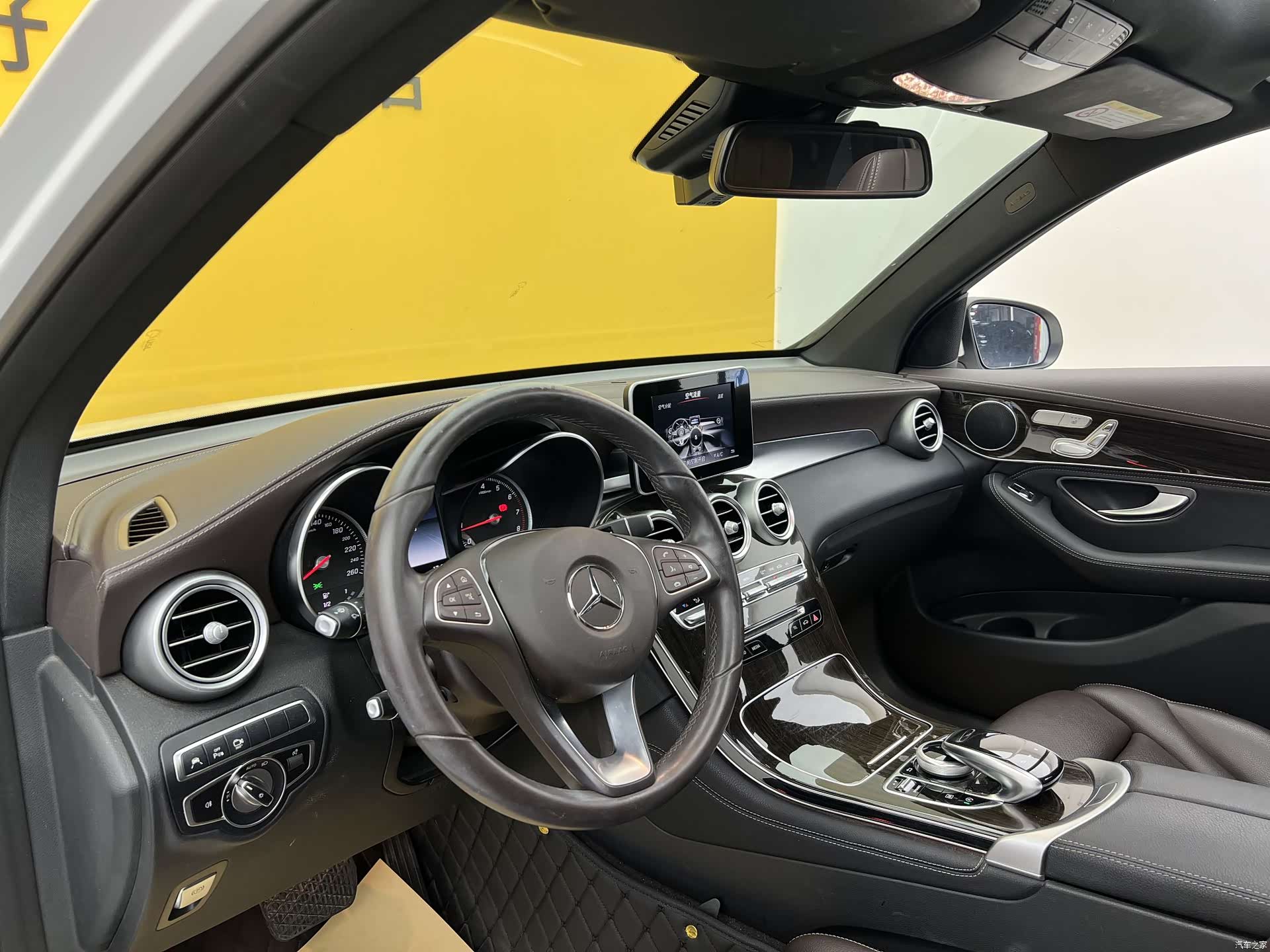Mercedes-Benz GLC, 2019 4