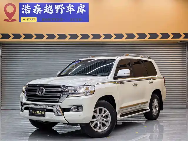 Toyota Land Cruiser 2016 — купить из Китая под заказ