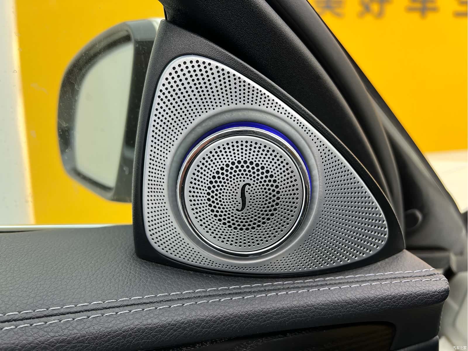 Mercedes-Benz E-Class, 2019 6
