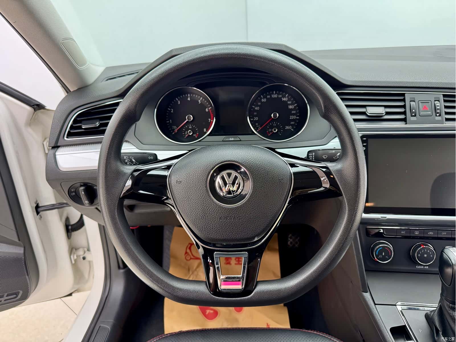 Volkswagen Lamando, 2018 15