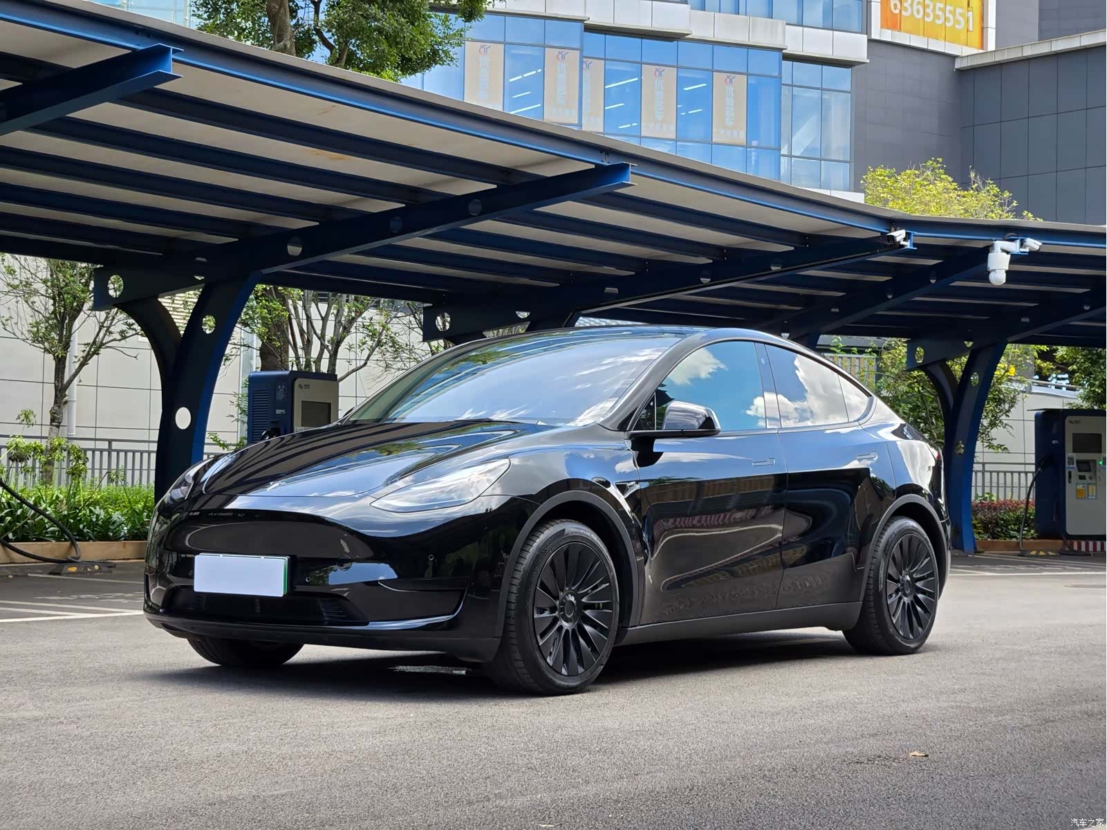 Tesla Model Y, 2022 1