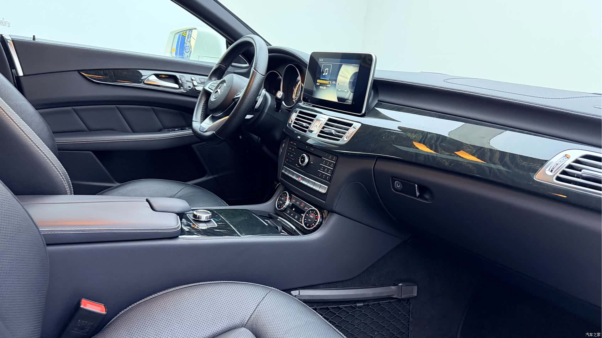 Mercedes-Benz CLS, 2016 13