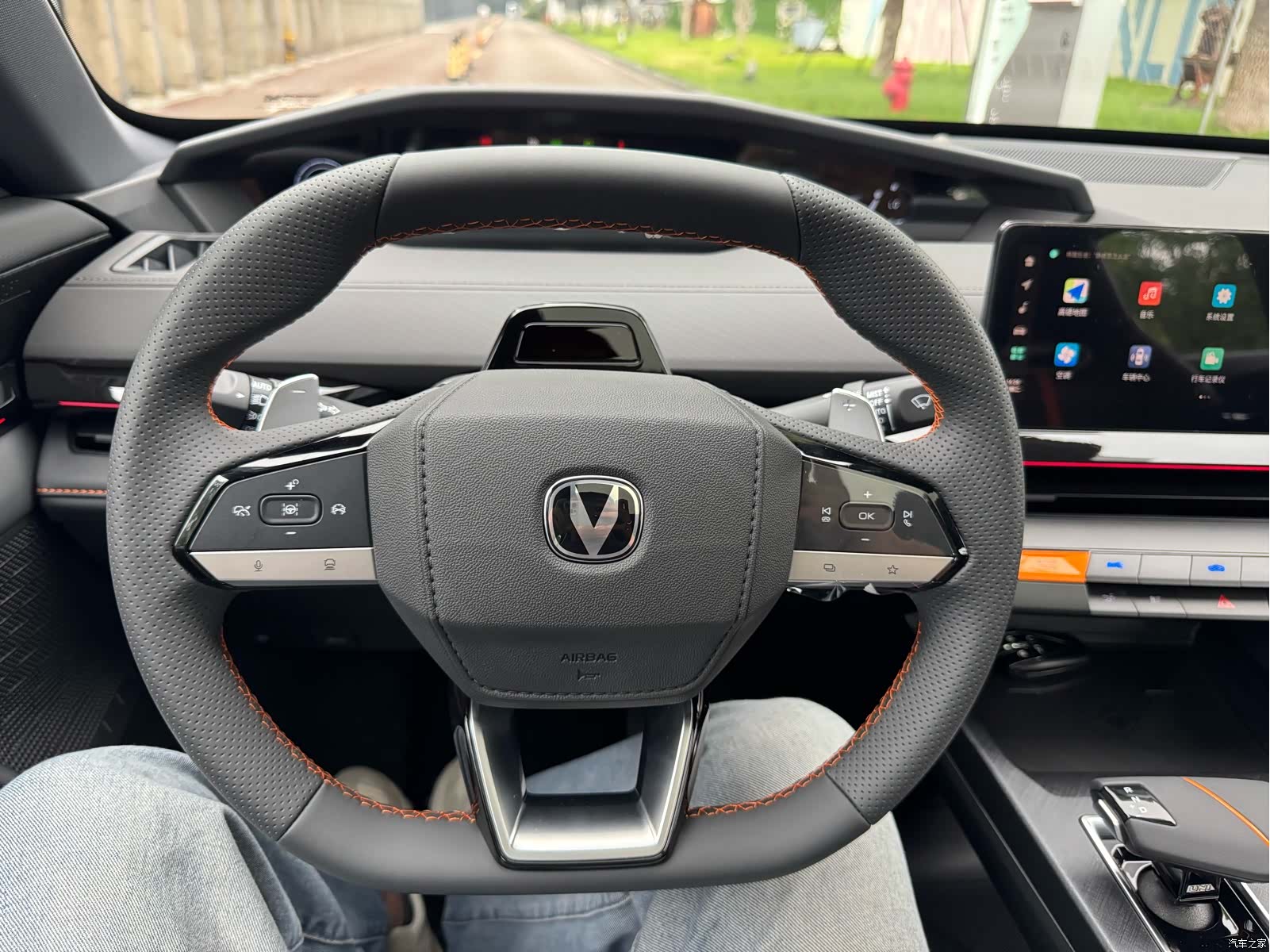 Changan UNI-V, 2025 15