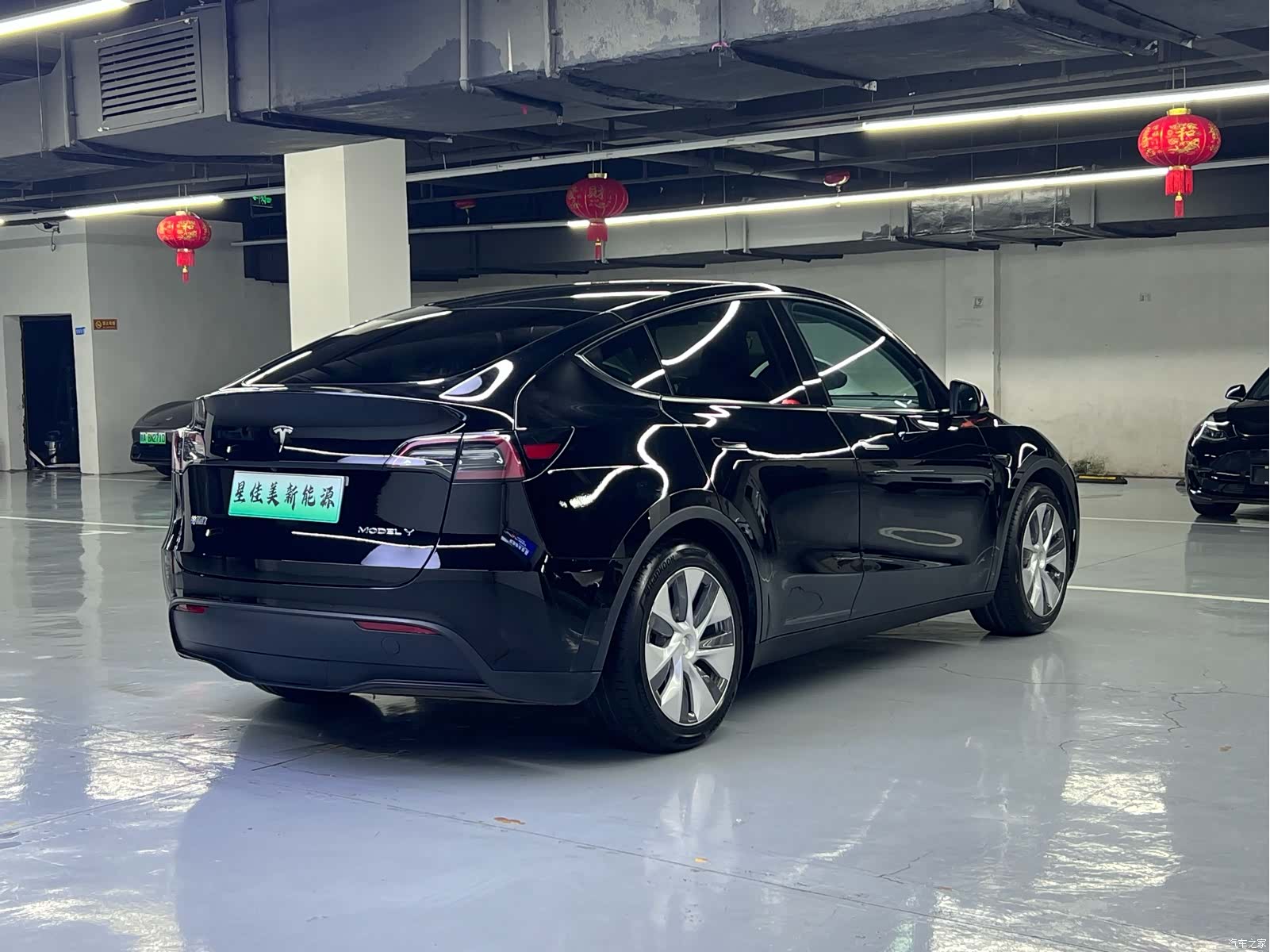 Tesla Model Y, 2022 13