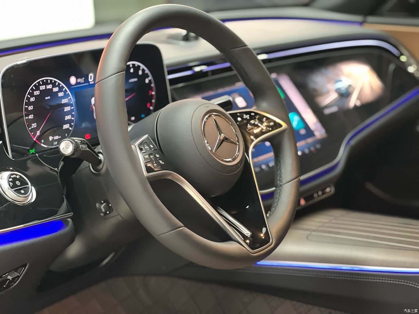 Mercedes-Benz E-Class, 2024 7