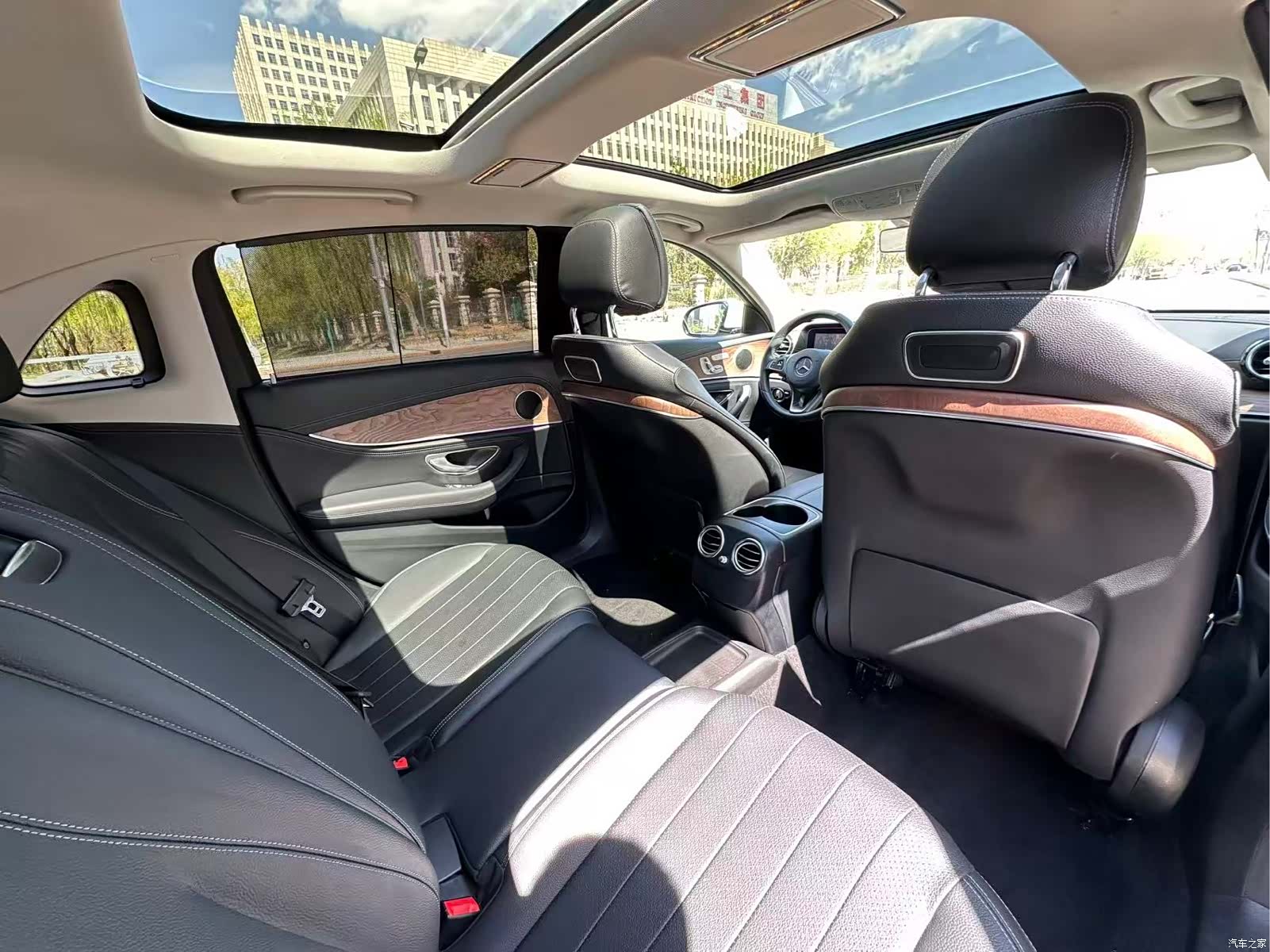 Mercedes-Benz E-Class, 2016 12