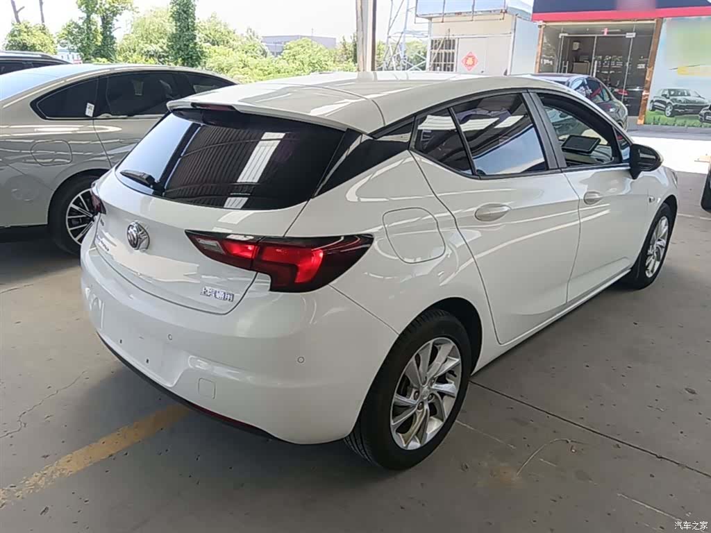 Buick Verano, 2016 7