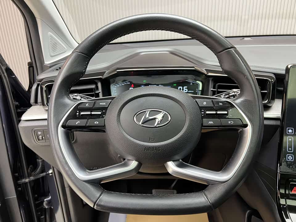 Hyundai Kustu