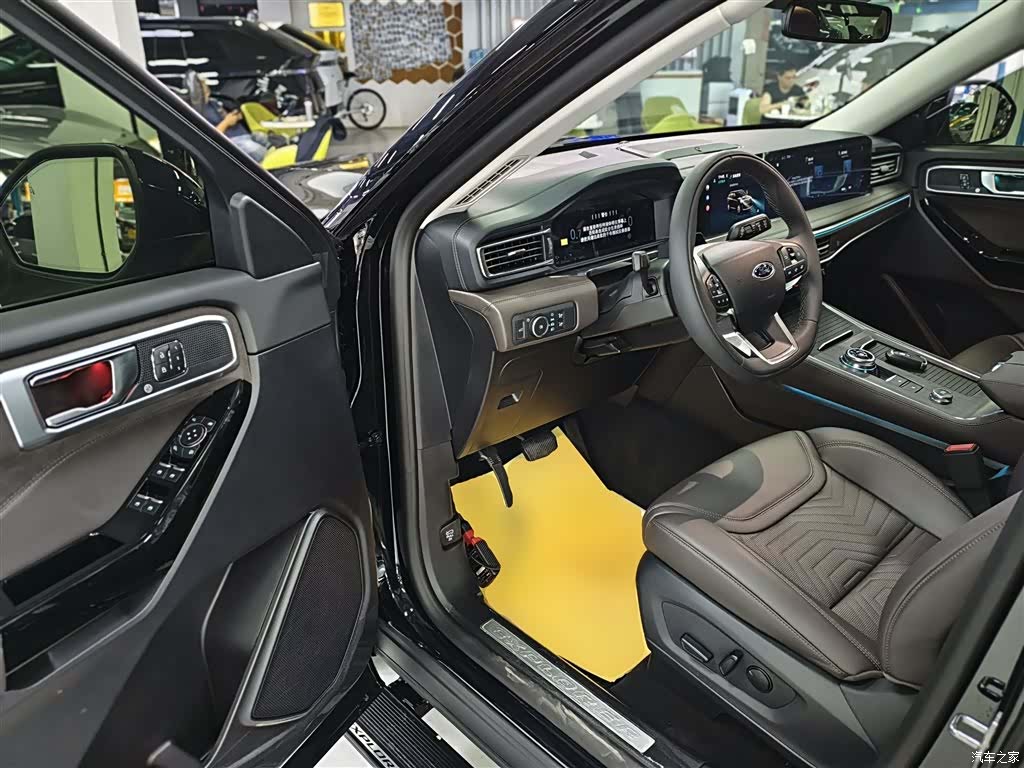 Ford Explorer, 2026 16