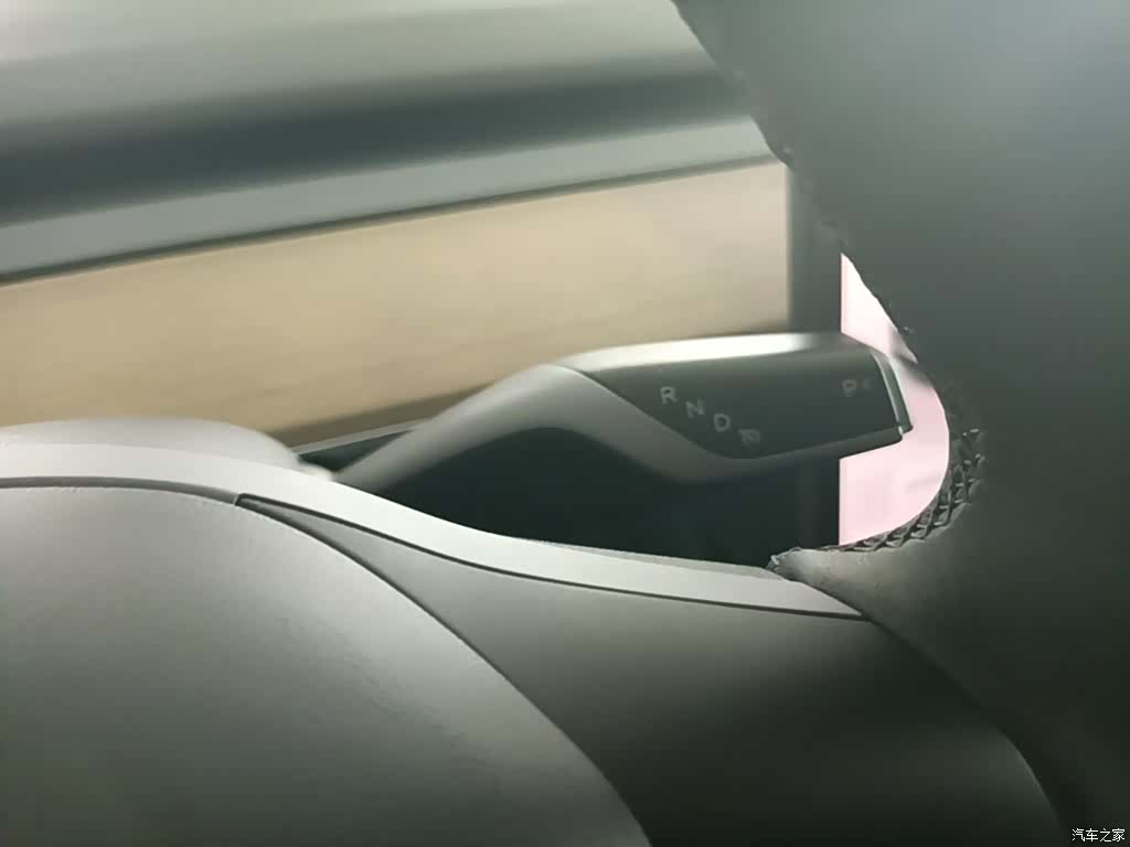 Tesla Model Y, 2023 10
