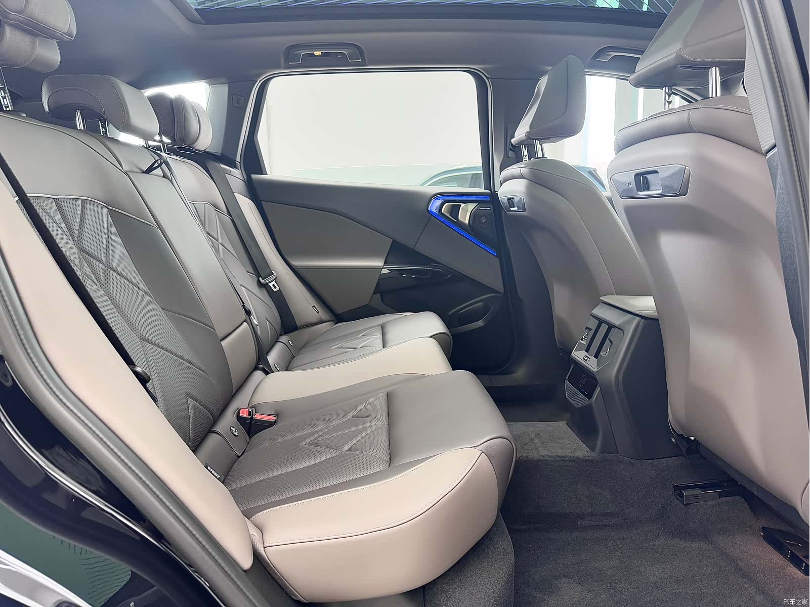 BMW X3, 2025 11