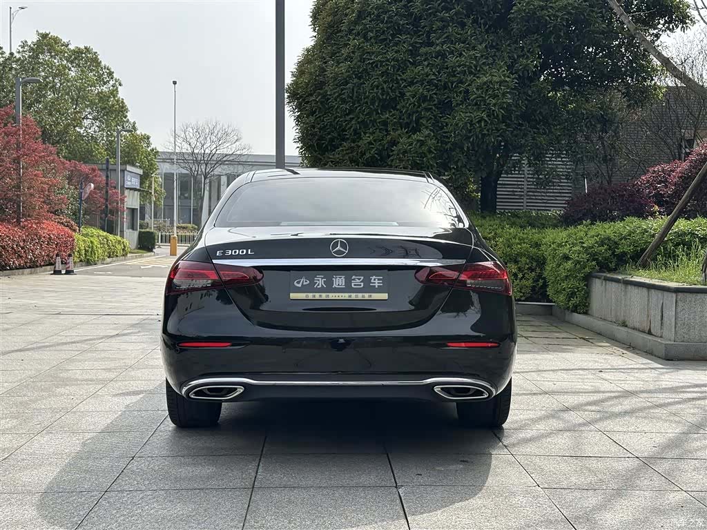 Mercedes-Benz E-Class, 2023 13