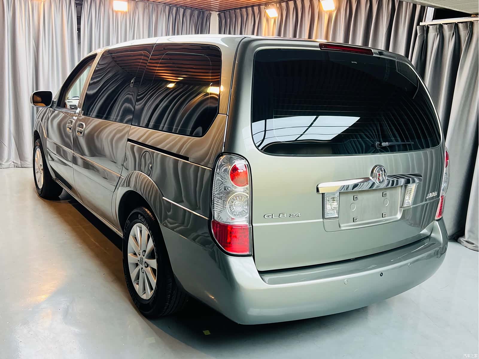 Buick GL8, 2013 13