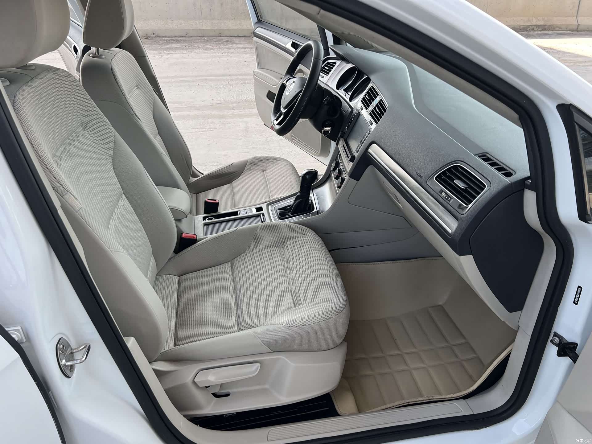 Volkswagen Golf, 2016 16