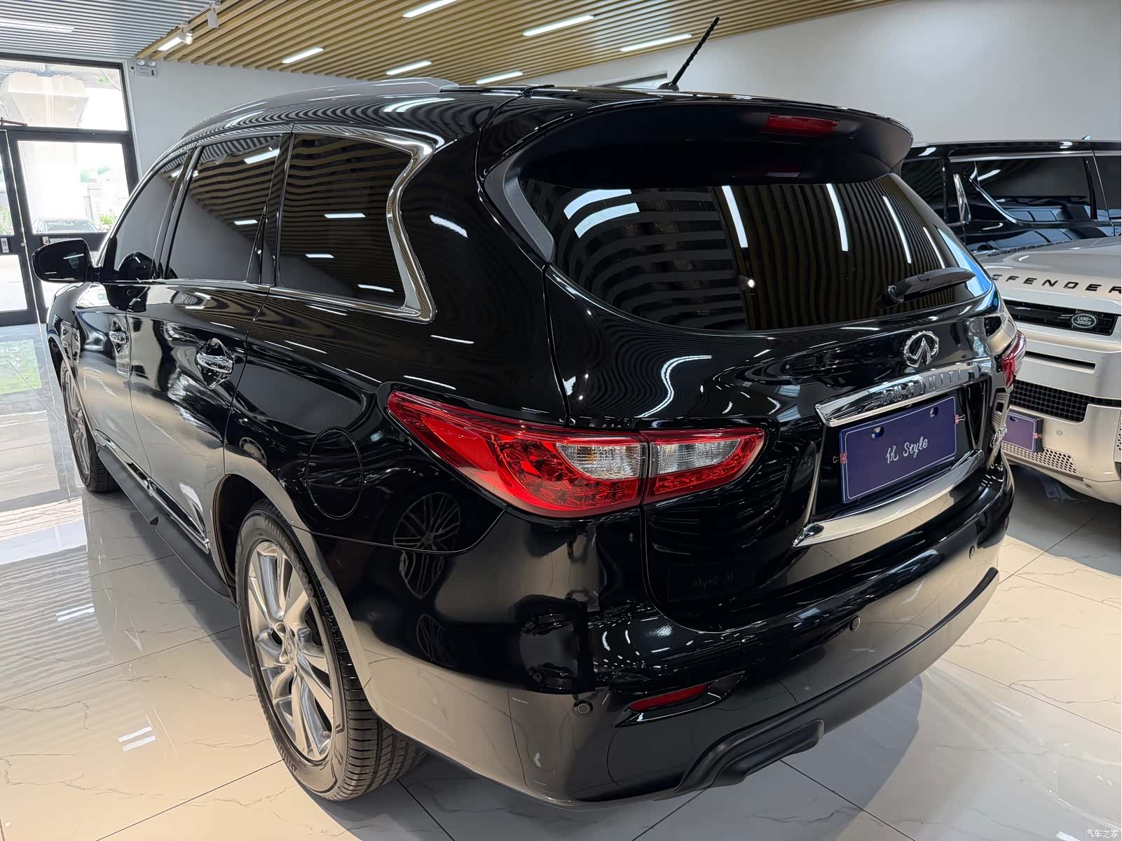 Infiniti QX60, 2016 4