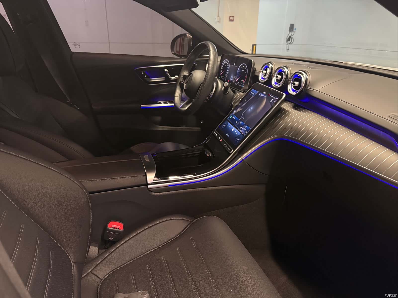 Mercedes-Benz C-Class, 2023 11