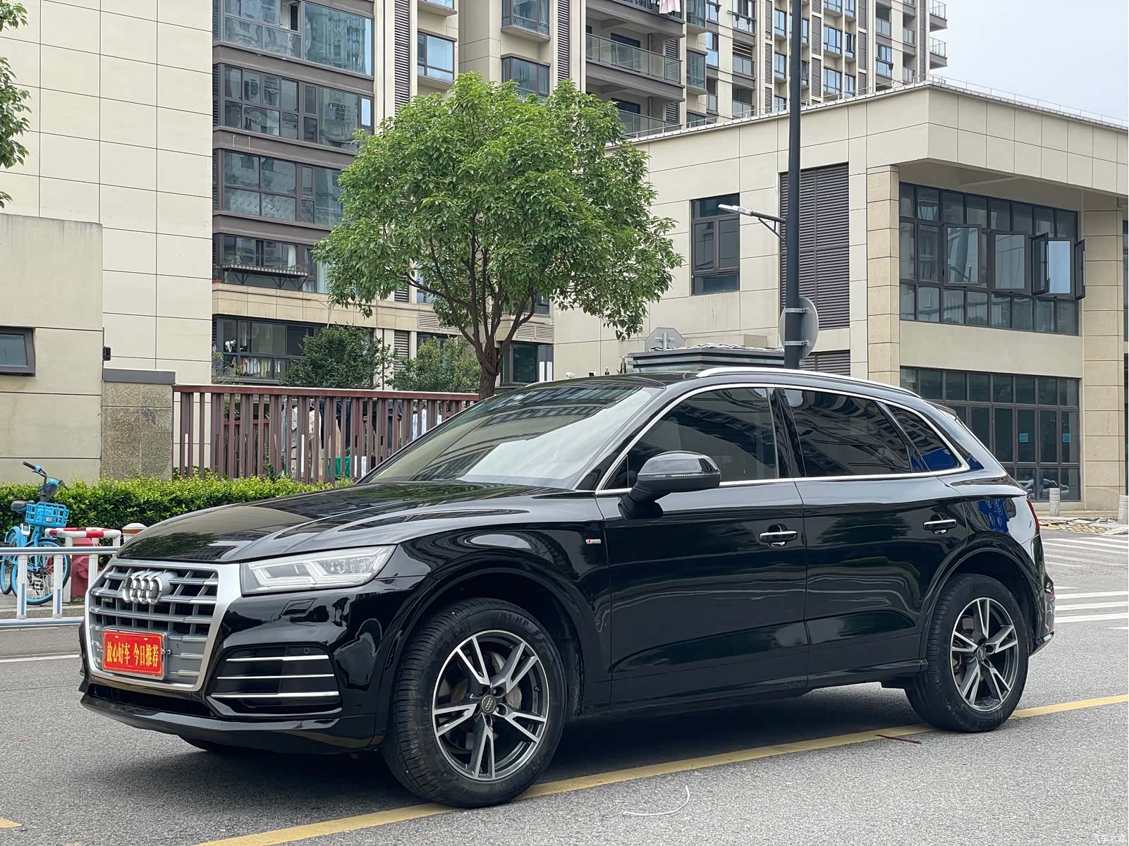 Audi Q5L, 2019 1