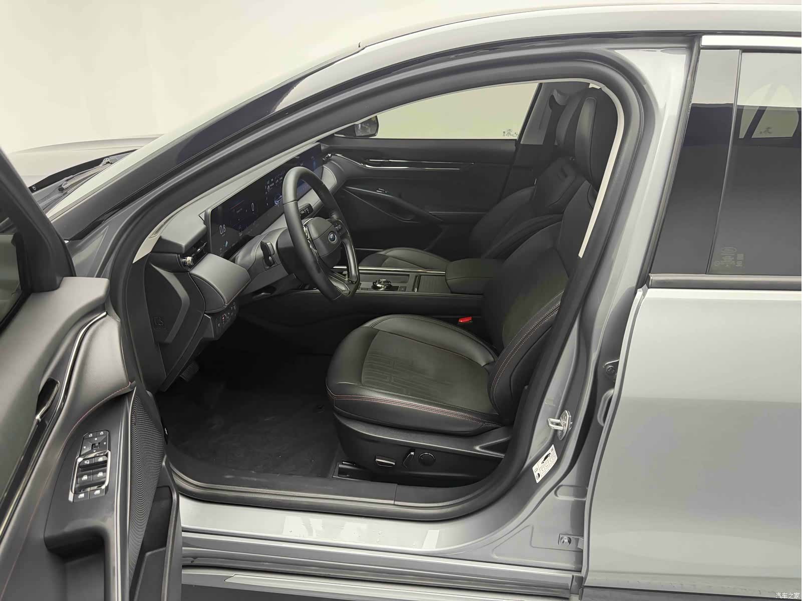 Ford Mondeo, 2024 14