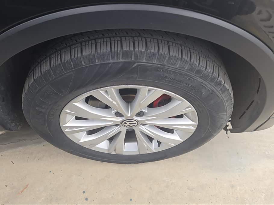 Volkswagen Tiguan L Volkswagen Tiguan L