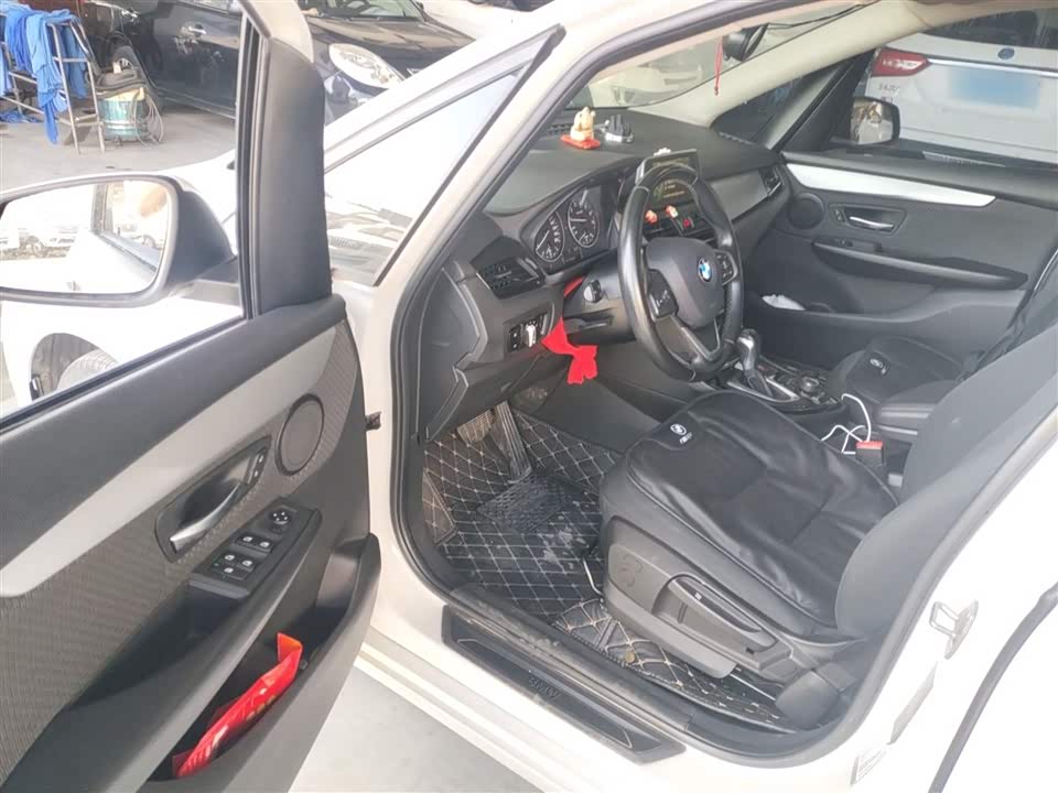 BMW 2 series station wagon