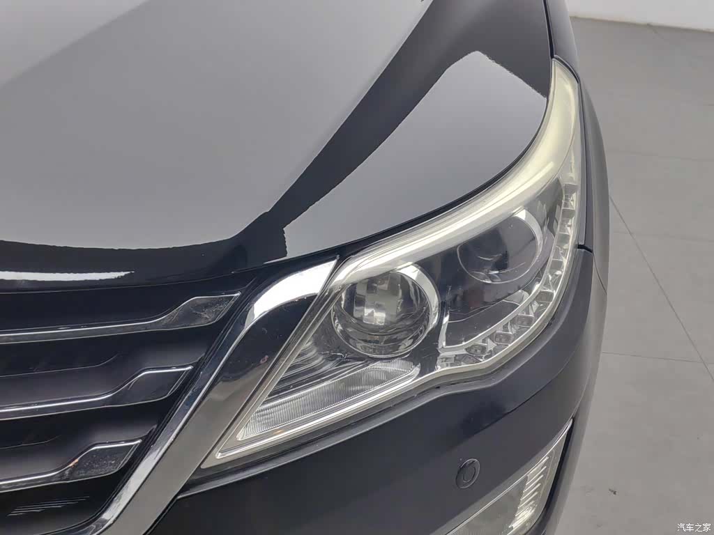 Wuling 560, 2015 7