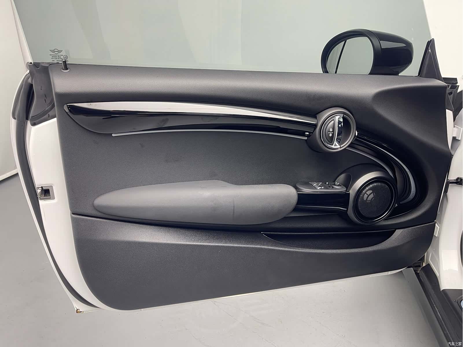 Mini Cooper, 2024 14
