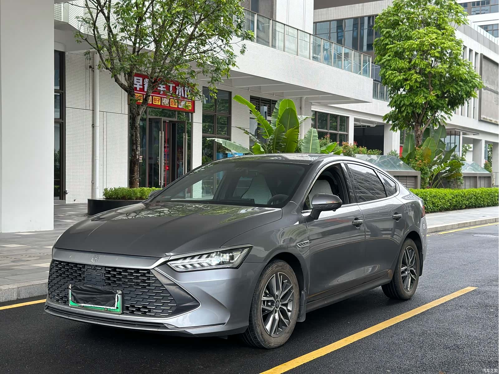 BYD Qin, 2022 1