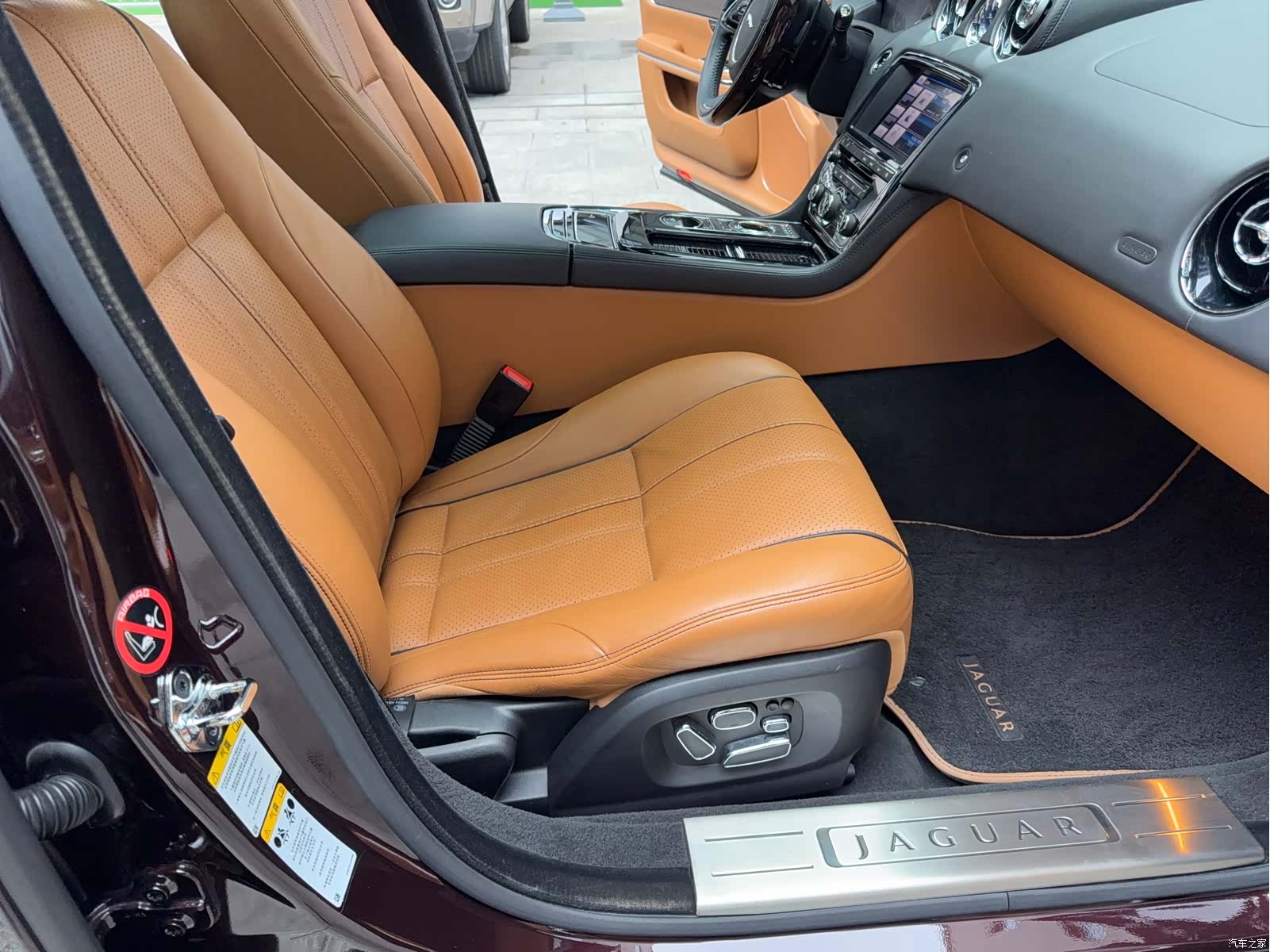 Jaguar XJ, 2013 18