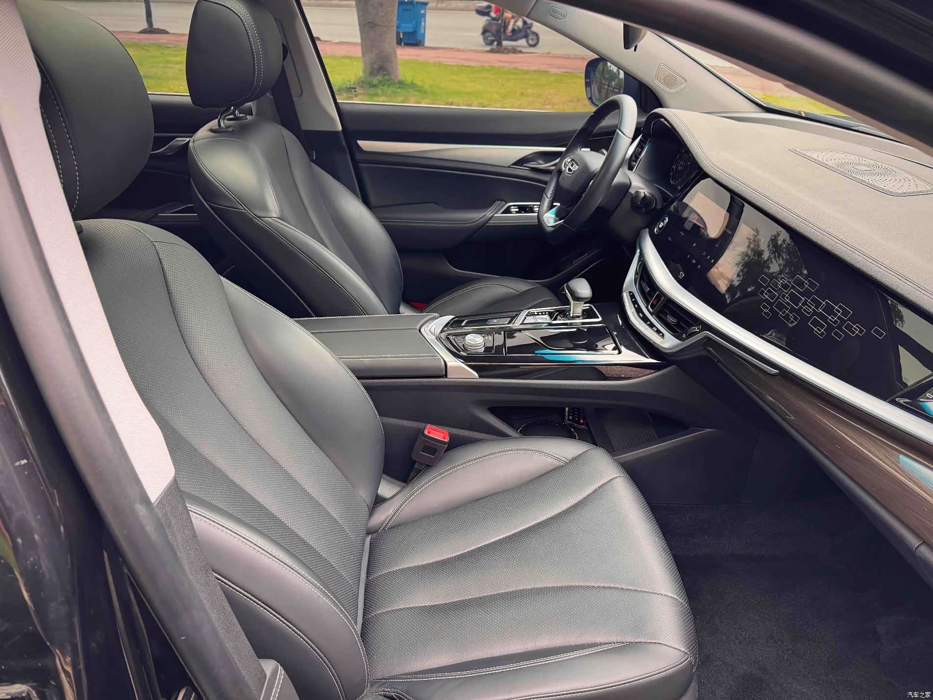 Geely +, 2022 16