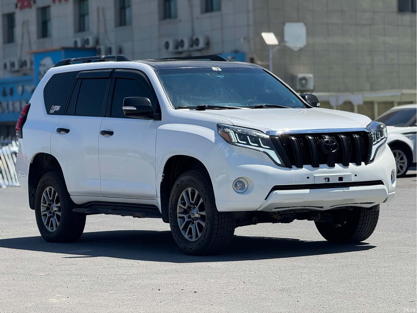 Toyota Prado, 2011 3