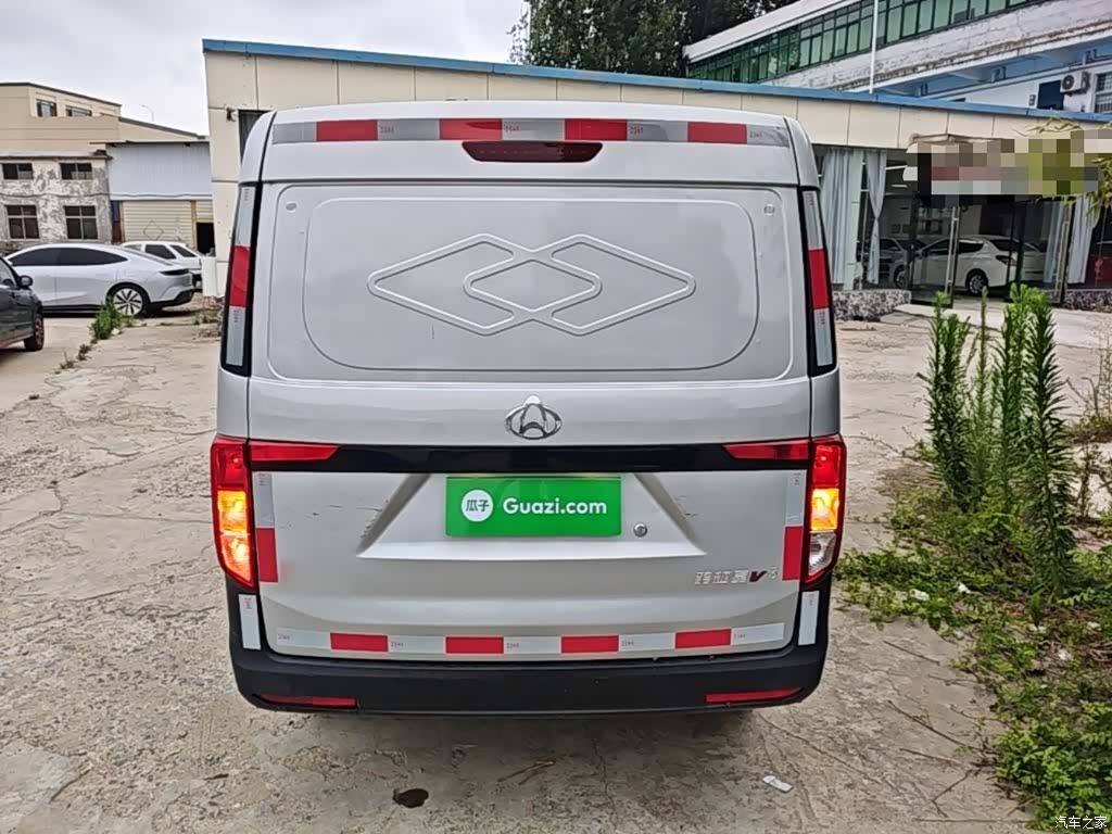 Changan V3, 2025 6