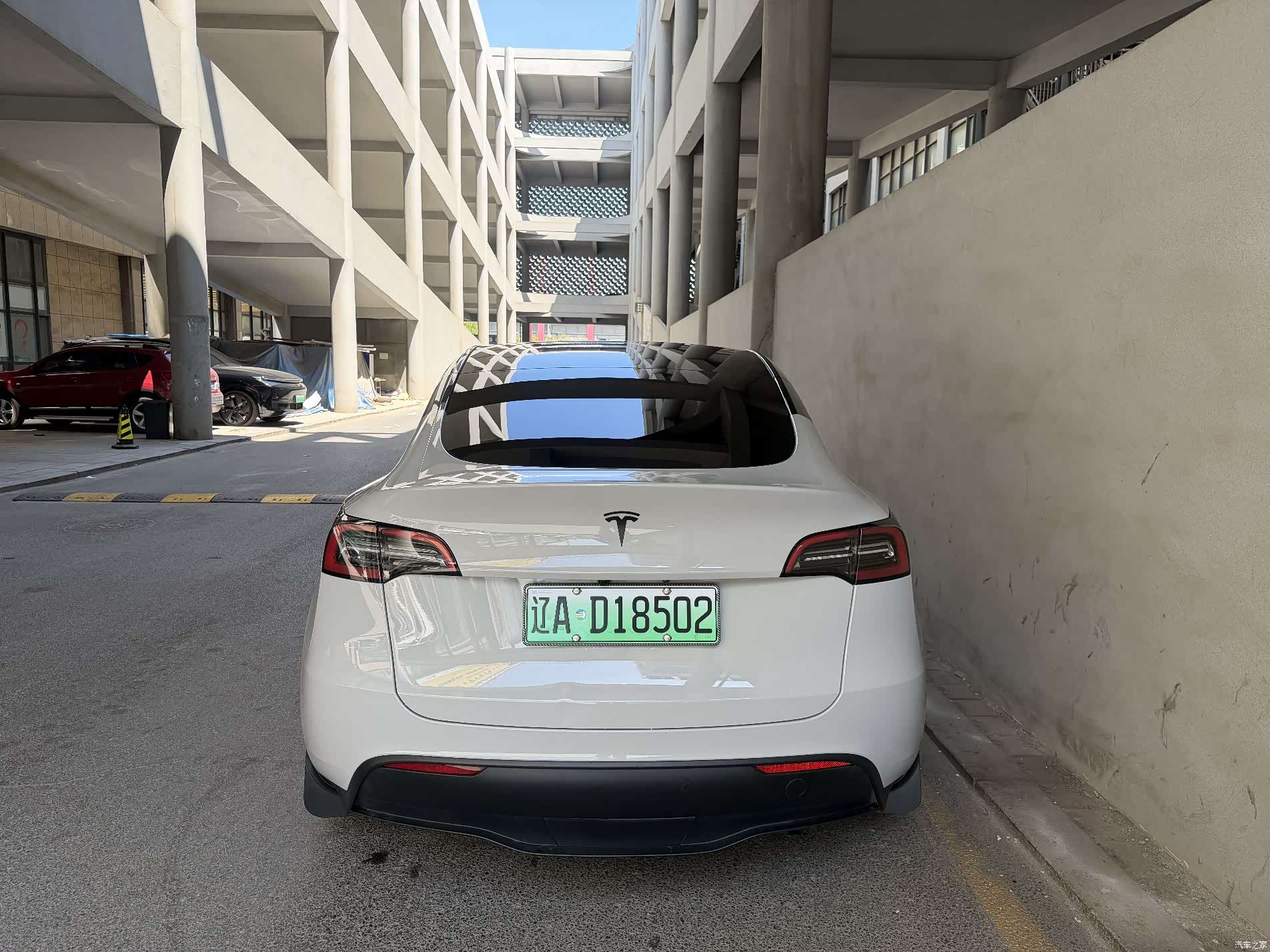 Tesla Model Y, 2024 8