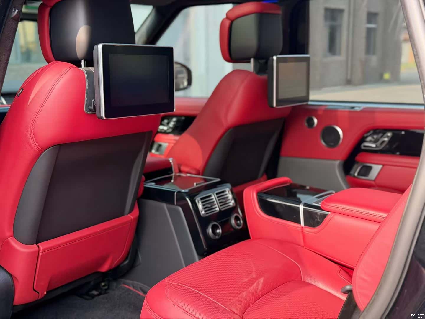 Land Rover Range Rover, 2020 все фото